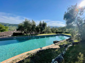 ALTIDO Country 2 BR Villa with Olive Garden and Pool, Monsagrati